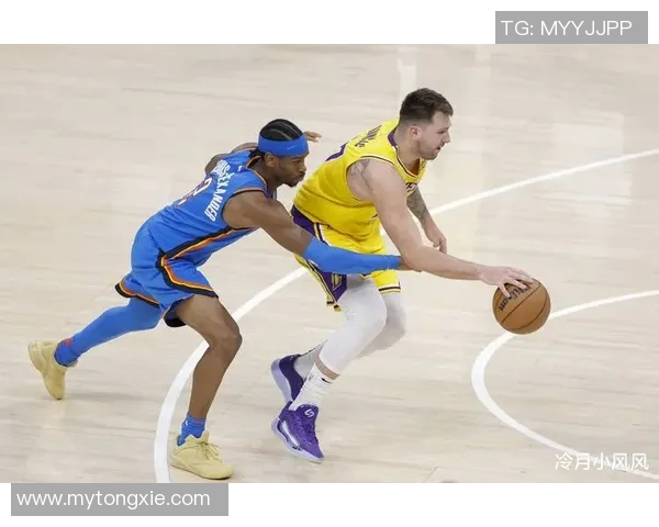 战术拆解：湖人为何能掌控比赛节奏？
