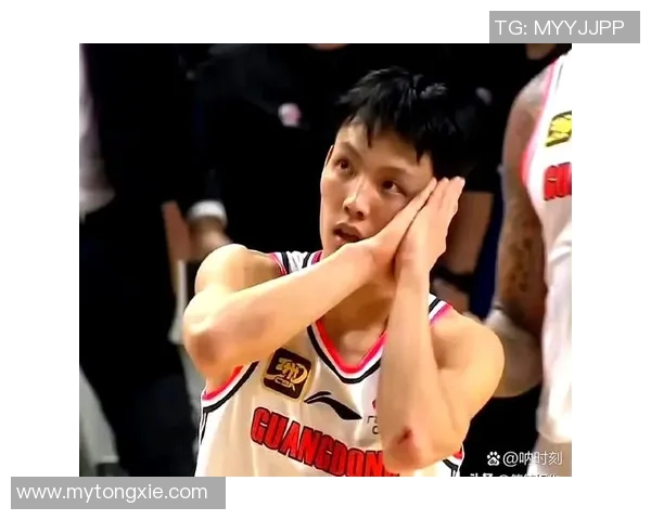 球员比赛中手势引发误解,紧急公开道歉 球员比赛中手势引发误解,紧急公开道歉